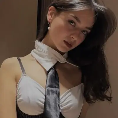 EmelyBeynar LiveJasmin Cam Show